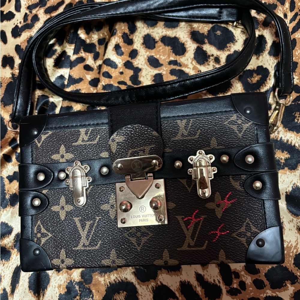 Louis Vuitton Black and Brown Petite malle hangbag